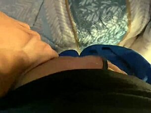 现场#2 视频: HD video of MILF getting her face fucked and cumme...