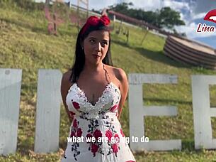 现场#2 视频: A fanatic at the airport worships Lina Henao's ass...