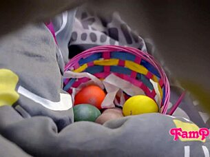 现场#3 视频: Small tit nudity of a petite teen in taboo family ...