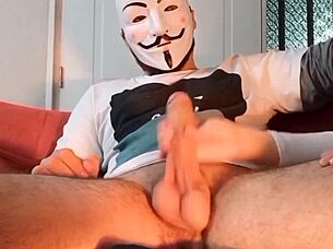 现场#2 视频: A Latino couple's rough sex, filmed by hand, put o...