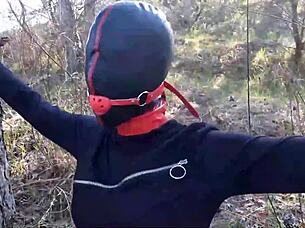 现场#2 视频: Bondage with Petite babe enjoying outdoor BDSM in ...