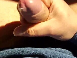 现场#4 视频: You thirst for cum and a European amateur can sati...